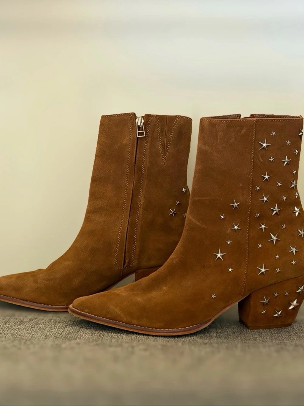 Authentic Matisse Caty Studded Suede Boot in Fawn Gently Used Size 10